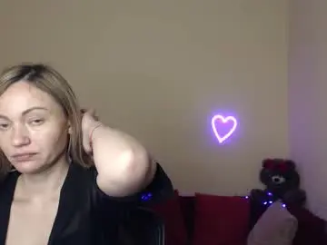 Chaturbate Watch Live Sex Cams of mikkey_mouse8