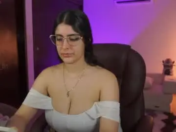 Chaturbate Live Sex Cam of _niah
