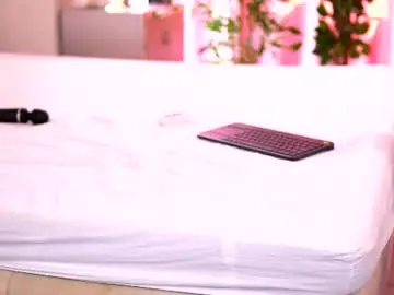 Chaturbate Live Sex Cam of rosaliefleur