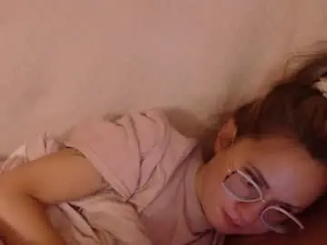 Chaturbate Sex Chat of flowercandydoll13