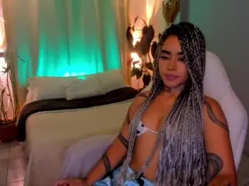 Chaturbate Live Sex Cam of vayolett_bass