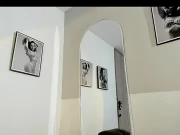 Chaturbate Free Porn Cam of olivia_collisn