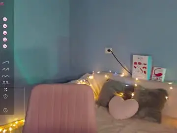 Chaturbate Live Sex Cam of karolina_hottie_