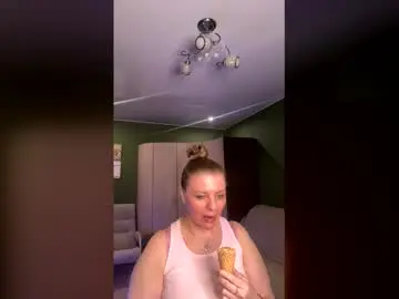 Chaturbate Watch Live Sex Cams of leona_tracie