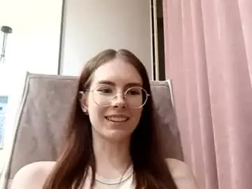 Chaturbate Live Sex Cam of tawnyzenisek