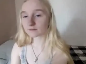 Chaturbate Best live sex cam show of bellemellody