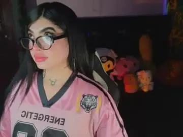 Chaturbate Free Porn Cam of queenlamia