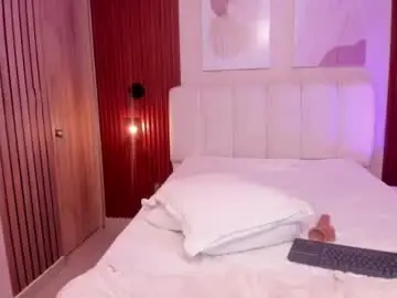 Chaturbate Live Porn of millieskinny18