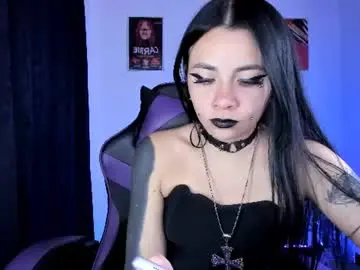 Chaturbate Live Sex Cam of emilyrymer