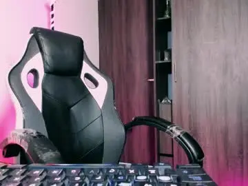 Chaturbate Live Sex Cam of giny_bean