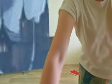 Chaturbate Live Sex Cam of suckmydickifurstreight