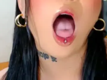 Chaturbate Live Porn of adrea_bliss