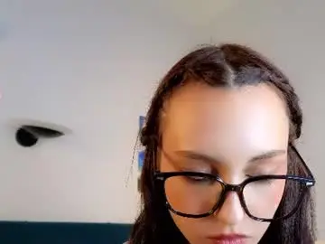 Chaturbate Adult Video Chat of krisss__kisss