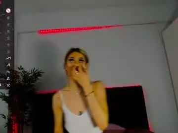 Chaturbate Best live sex cam show of zarared1