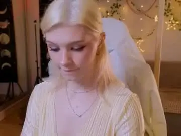 Chaturbate Best live sex cam show of moonlight_mia