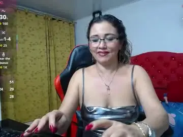 Chaturbate Live Sex Cam of noelia_milfs