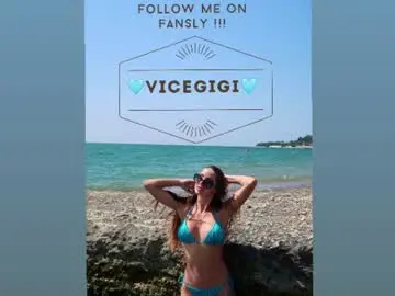 Chaturbate Live Sex Cam of your_bunnygirl