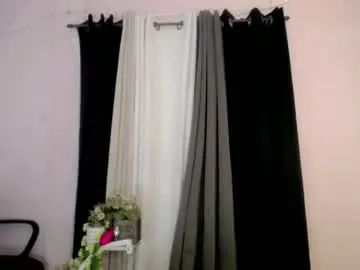 Chaturbate Free Porn Cam of lovelypinaychubsx