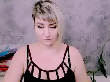 Chaturbate Live Sex Cam of djullia