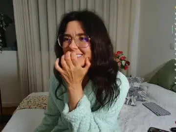 Chaturbate Free Live Porn of adelina_shine