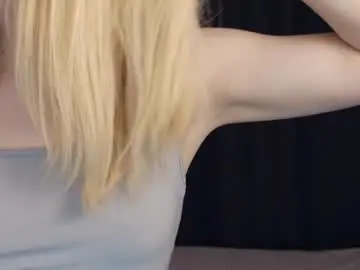 Chaturbate Adult Video Chat of thehousemaid1