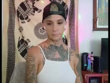 Chaturbate Nude Webcam of tattooed_natalia