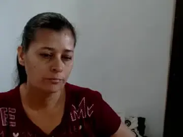 Chaturbate Free Live Porn of adriana_milf