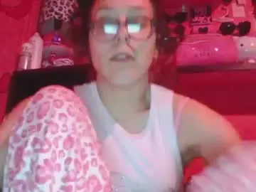 Chaturbate Adult Webcams of twizzytoxic22