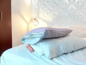 Chaturbate Live Sex Cam of cathaleya_17