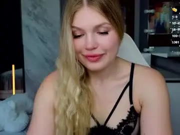 Chaturbate Live Sex Cam of starlight_2004