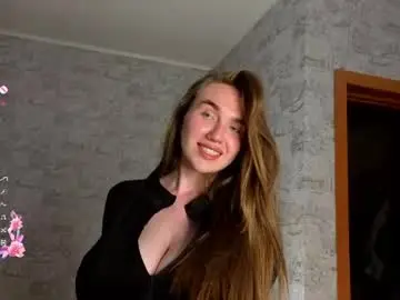 Chaturbate Live Sex Cam of bella_soft