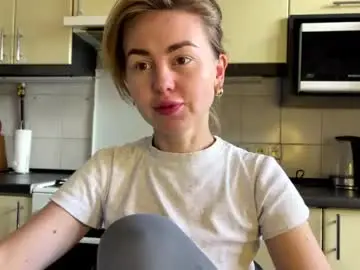 Chaturbate Live Sex Cam of martaluna_