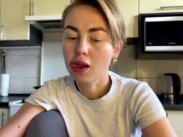 Chaturbate Live Porn of martaluna_