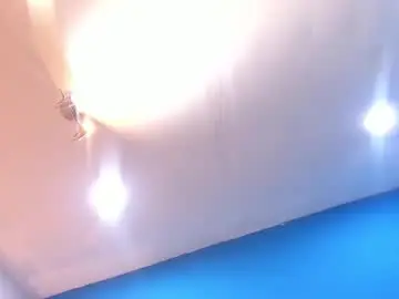 Chaturbate Free Live Porn of lily_rousse0