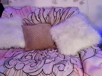 Chaturbate Free Live Porn of surella32