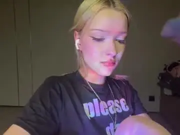 Chaturbate Live Sex of hyunwilhelmi