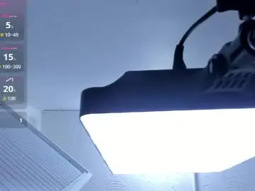 Chaturbate Live Sex of laura_debora18