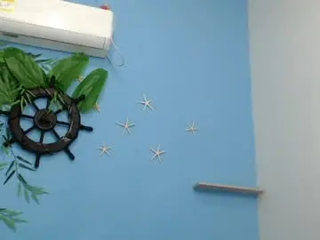 Chaturbate Live Sex Cam of zoecute5817