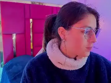 Chaturbate Sex Chat of moon_winy