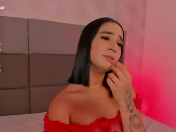 Chaturbate Live Porn of emily_luve