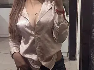 Dscgirls Watch Live Sex Cams of Ishita