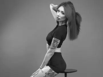 Imlive Free Porn Cam of TokyoHoney