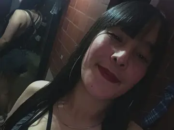 Imlive Watch Live Sex Cams of AlairaAura