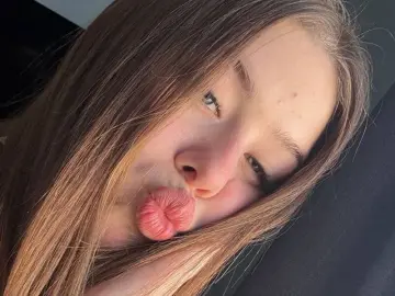 Livejasmin Free Porn Cam of KristiGroun
