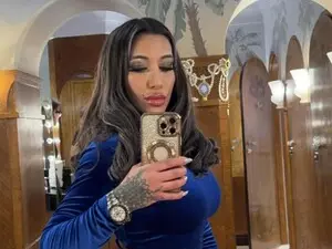 Myfreecams Live Sex Cam of AliciaSweetx