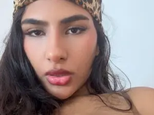 Myfreecams Watch Live Sex Cams of Maryah_love