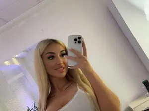 Myfreecams Best Webcam of BlondieXStar