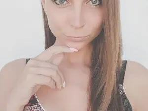 Myfreecams Live Sex of Harley_Everly