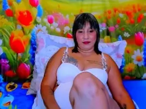 Myfreecams Watch Live Sex Cams of Roxyfoxy69