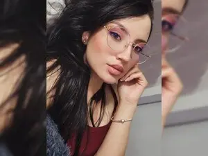 Myfreecams Live Sex of h_e_r_a
